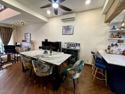 Flora Road (D17), Terrace #552026051